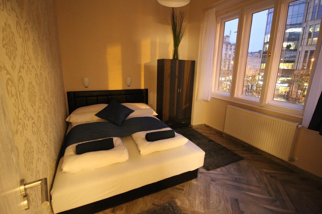 Center Businessclass Apartment Boedapest Buitenkant foto