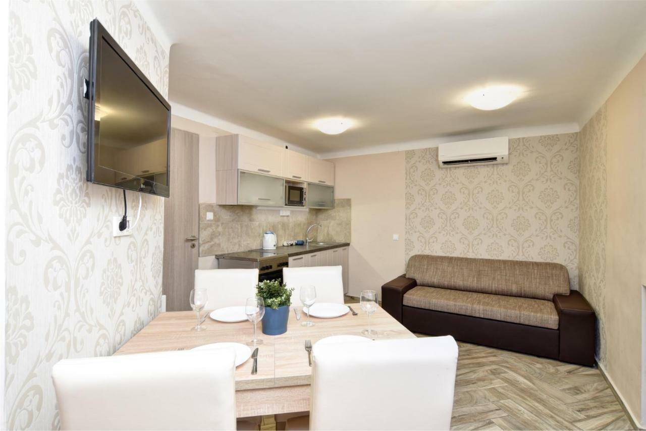 Center Businessclass Apartment Boedapest Buitenkant foto