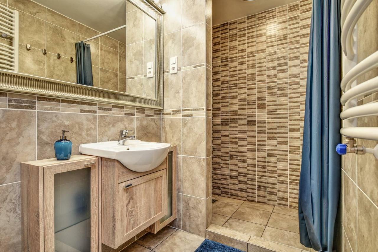Center Businessclass Apartment Boedapest Buitenkant foto